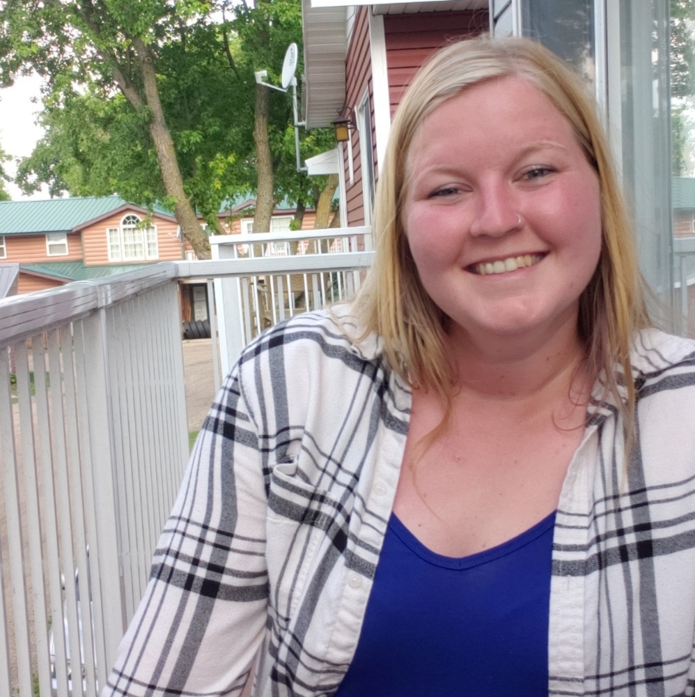 Meet your Posher, Kayli